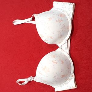 JESSICA SIMPSON BRA.